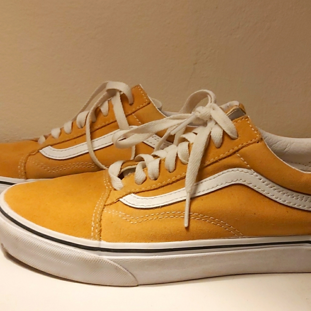 Vans Old Skool-Golden brown(size w9)